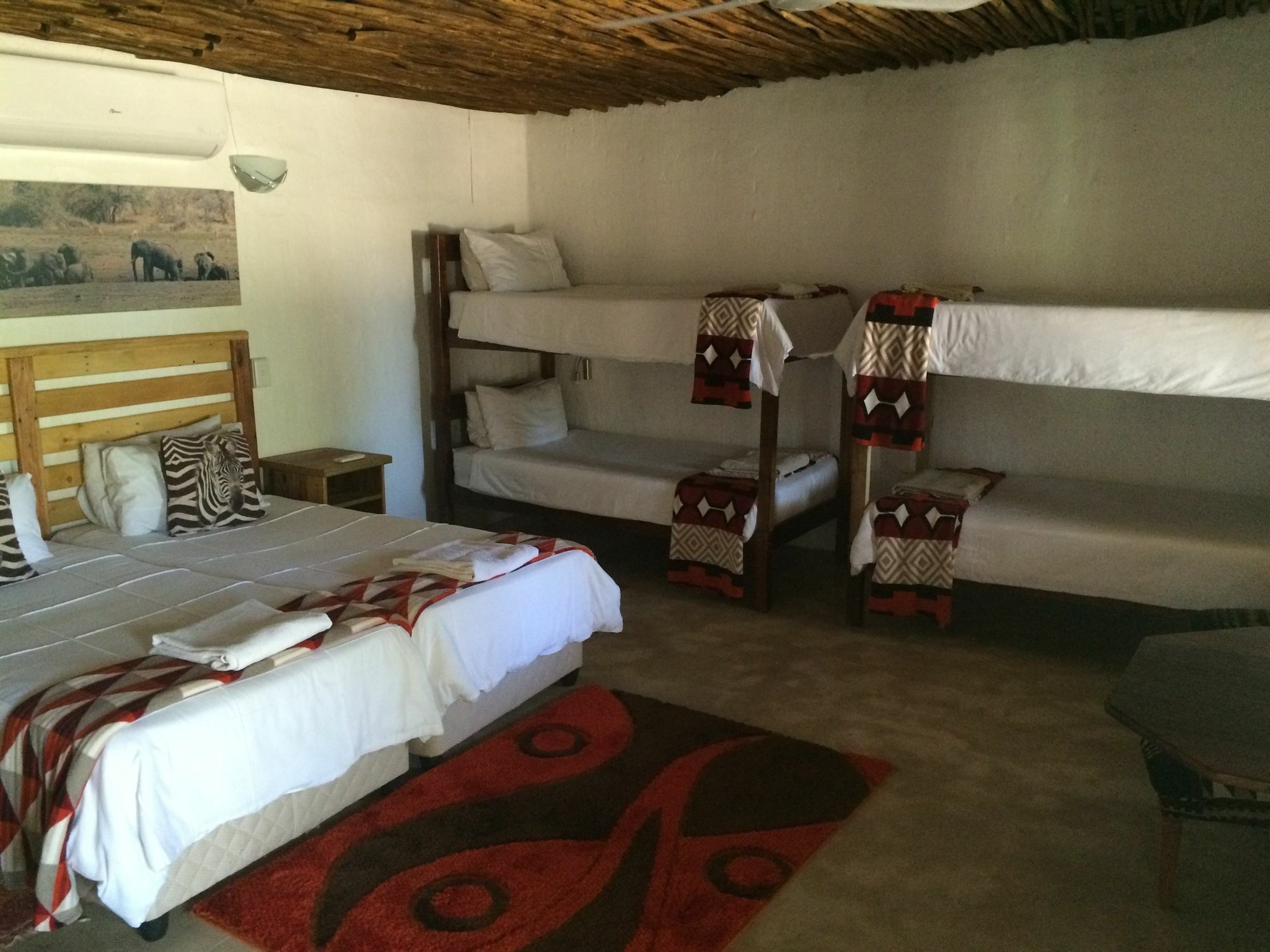 Bush Pub & Inn Hoedspruit Eksteriør bilde
